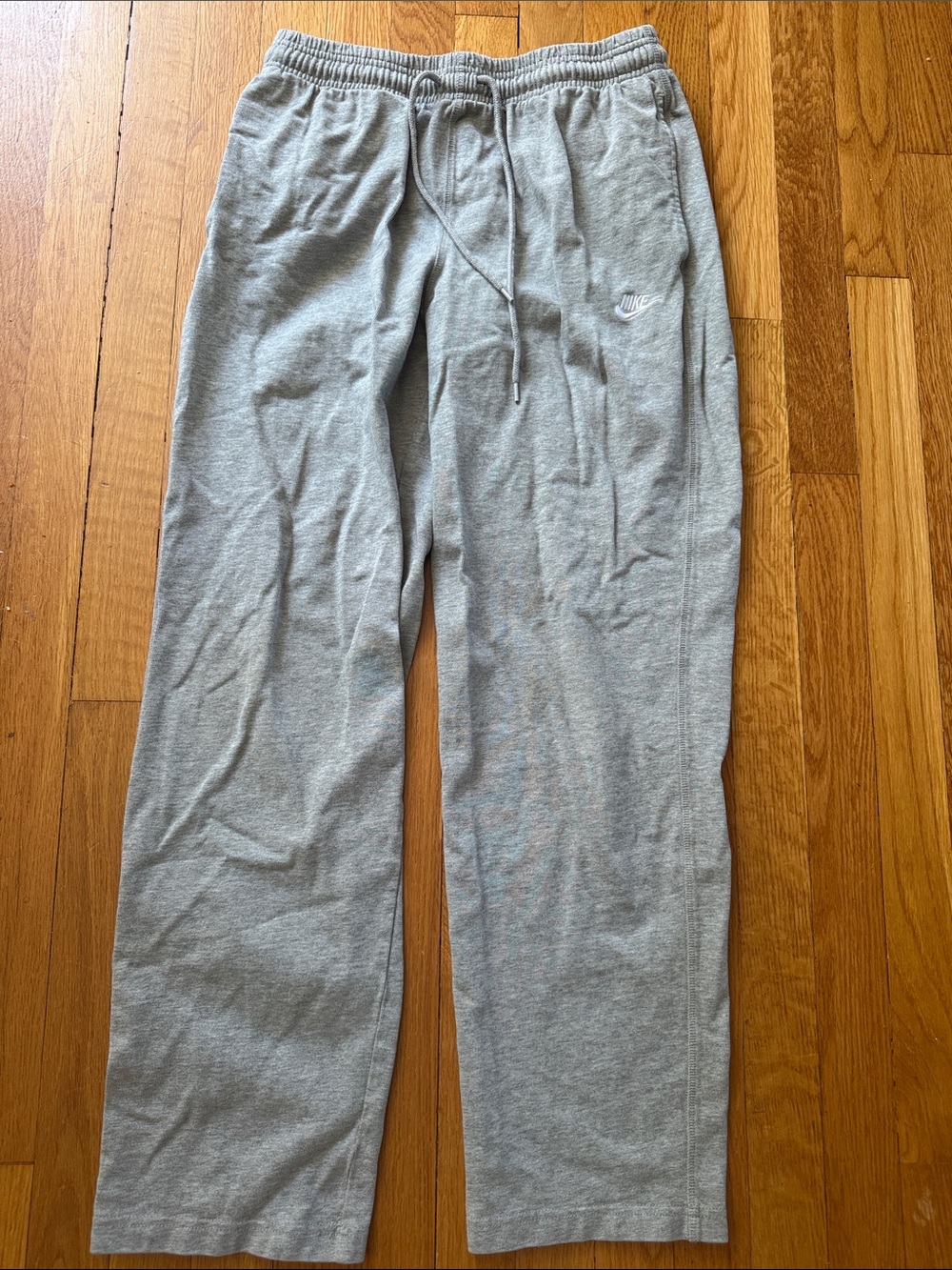 Nike Men’s Light Gray Drawstring Sweatpants